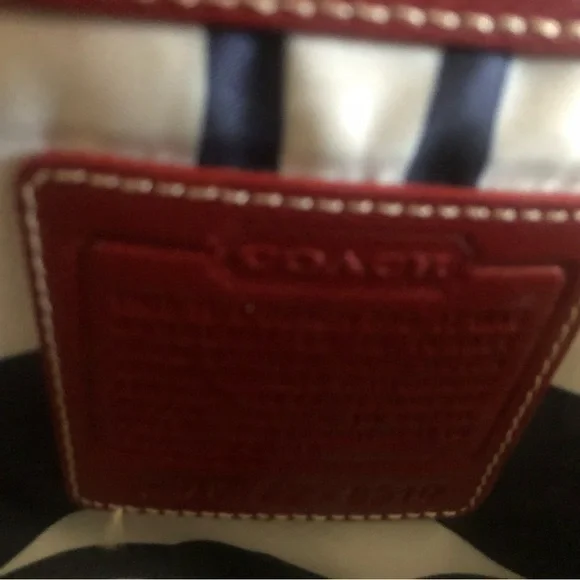 Ultra rare collectible Coach basket straw Tote Bag with Gold Accents XL - Picture 5 of 9